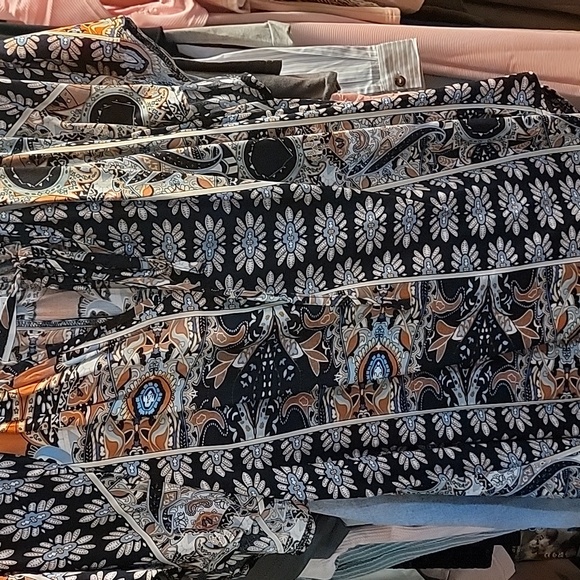 Top - Picture 1 of 1